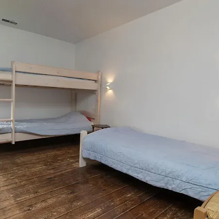 Comfortable, Quiet Holiday Home, Small Village, Great View בית נופש